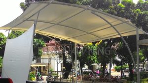 tenda membrane ruang publik parkiran masuk