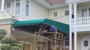 awning kain hijau carport teras rumah jakarta